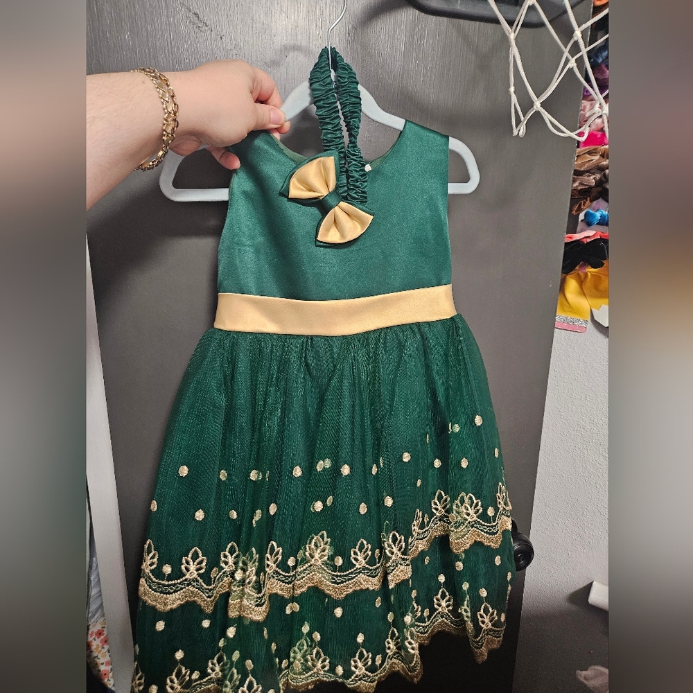 Elegant Green and Gold Dress with Bow